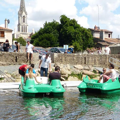 Canoës et pédalos de St-Loup Lamairé